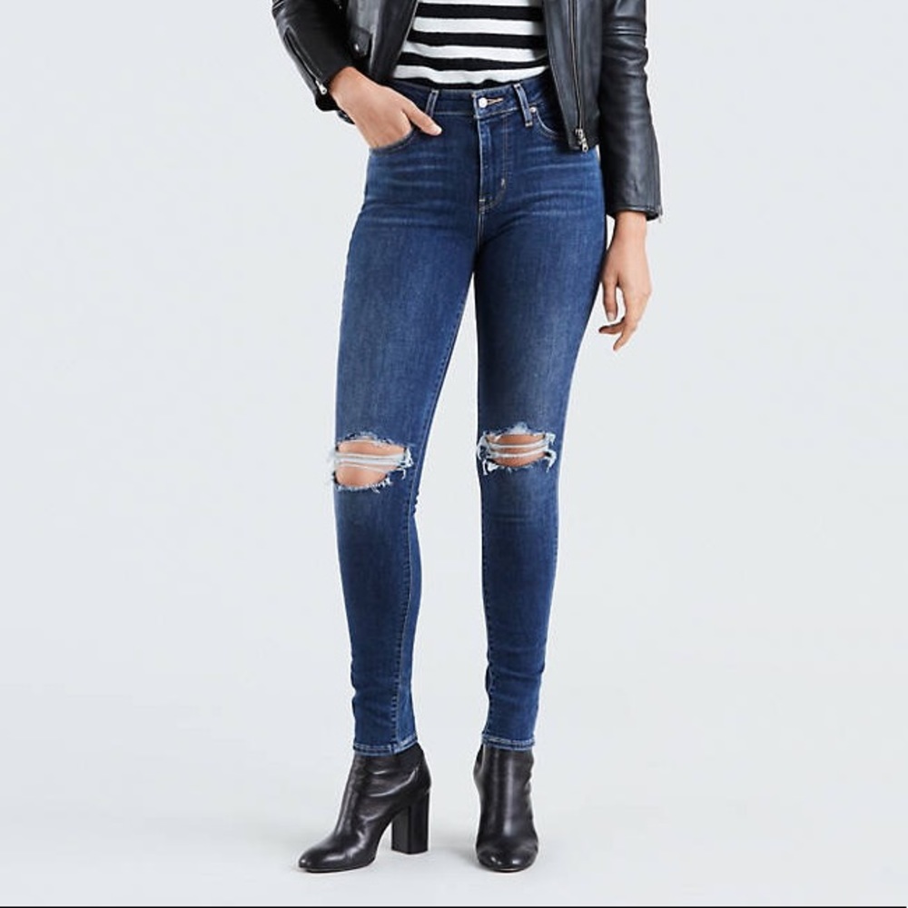 Levi’s 721 High Rise Skinny Jean Size 28